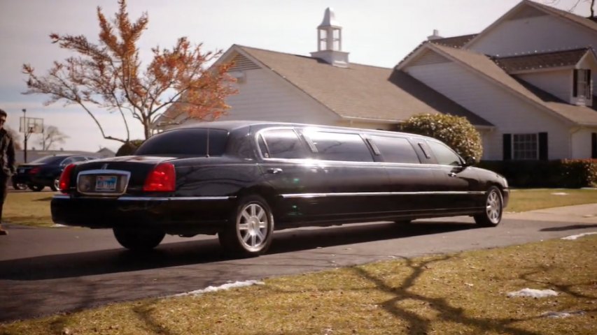 2006 Lincoln Town Car Stretched Limousine