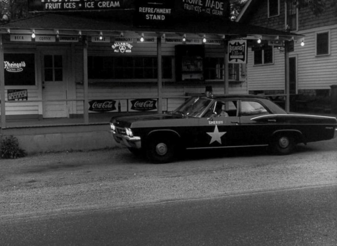 1965 Chevrolet Biscayne 4-Door Sedan [15369]