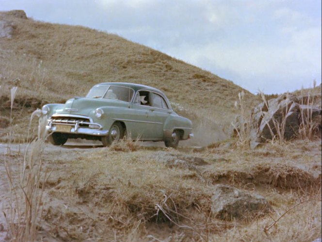 1952 Chevrolet Styleline De Luxe 4-door Sedan [2103]