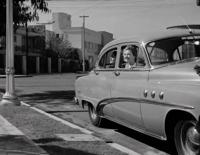 1952 Buick Special 4-door Tourback Sedan [41-D]