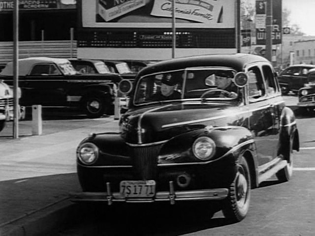 1941 Ford Super De Luxe Fordor Sedan [11A-73B]