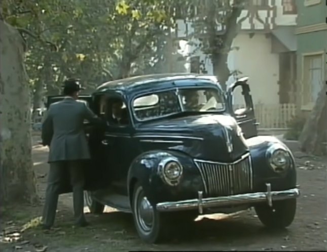 1939 Ford V8 De Luxe Fordor Sedan [91A]