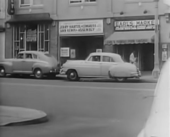 1941 Nash Ambassador 4-door Slipstream Sedan [4168]