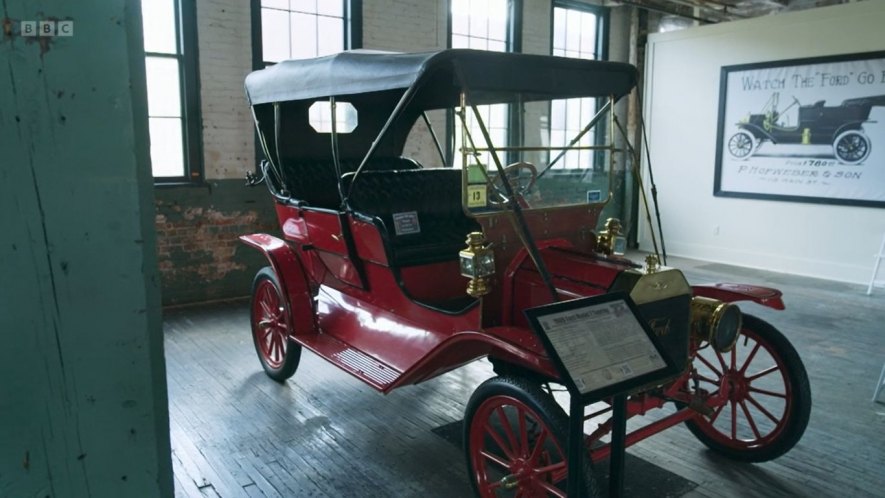 1909 Ford Model T Touring Car