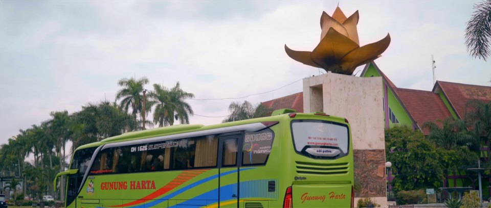 Mercedes-Benz OH 1626 Adiputro Jetbus