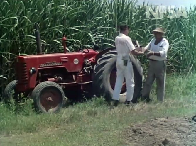 1958 International Harvester B-275