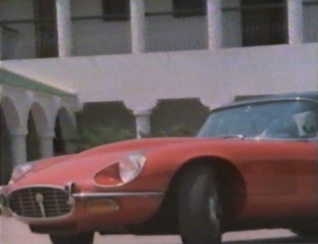 1971 Jaguar E-Type Roadster with hardtop Series III