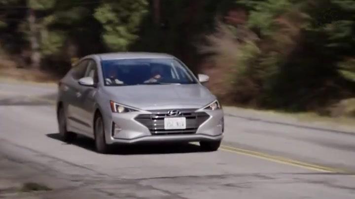 Hyundai Elantra [AD]