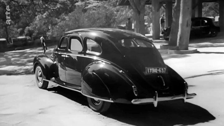 1939 Lincoln Zephyr Sedan [96H-73]