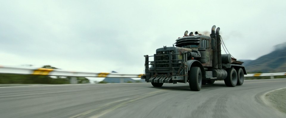 Peterbilt 359