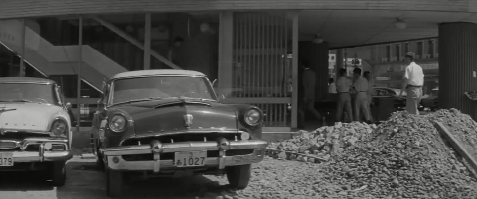 1953 Mercury Custom Four-Door Sedan [73B]