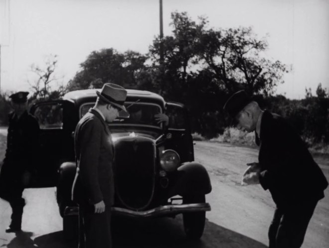 1934 Ford V8 Standard Tudor Sedan [40]