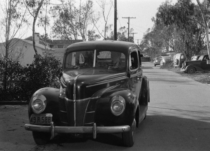 1940 Ford V8 De Luxe Fordor Sedan [01A]