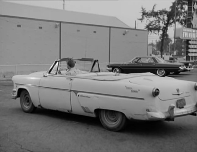 1961 Buick LeSabre 4-door Hardtop [4439]