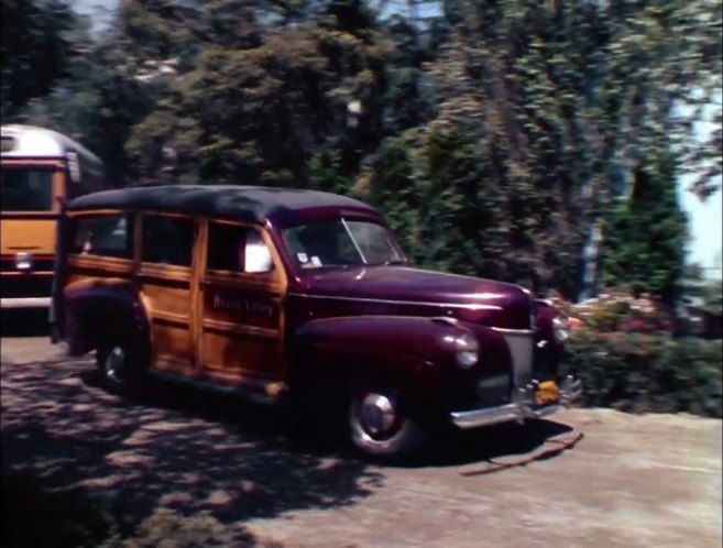 1941 Ford De Luxe Station Wagon [11A-79A]