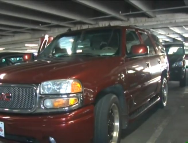 2003 GMC Yukon Denali [GMT820]