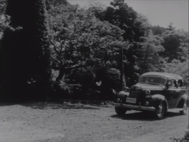 1937 Chrysler Royal Touring Sedan [C-16]