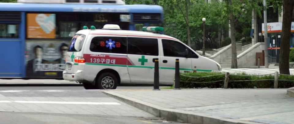 2004 Hyundai Starex Ambulance [A1]