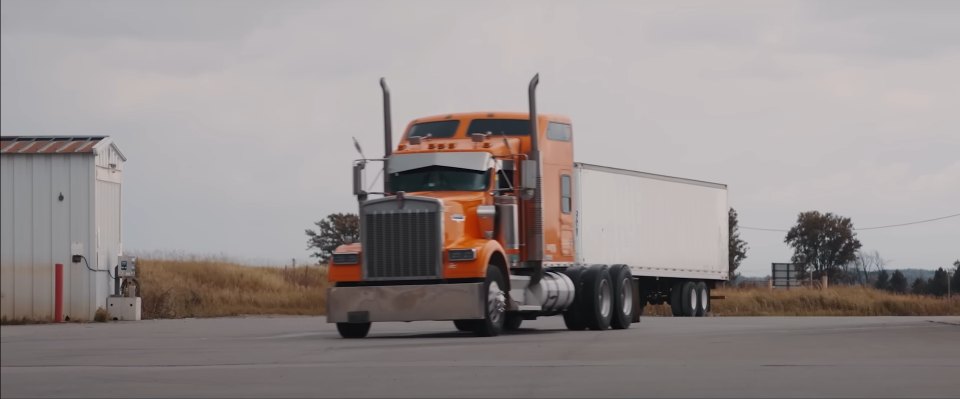 Kenworth W-900