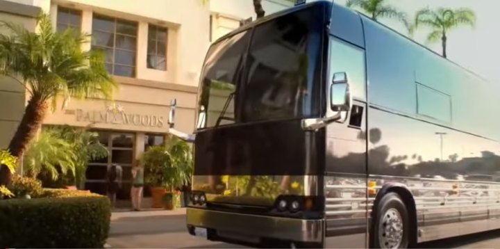 Prevost X3-45