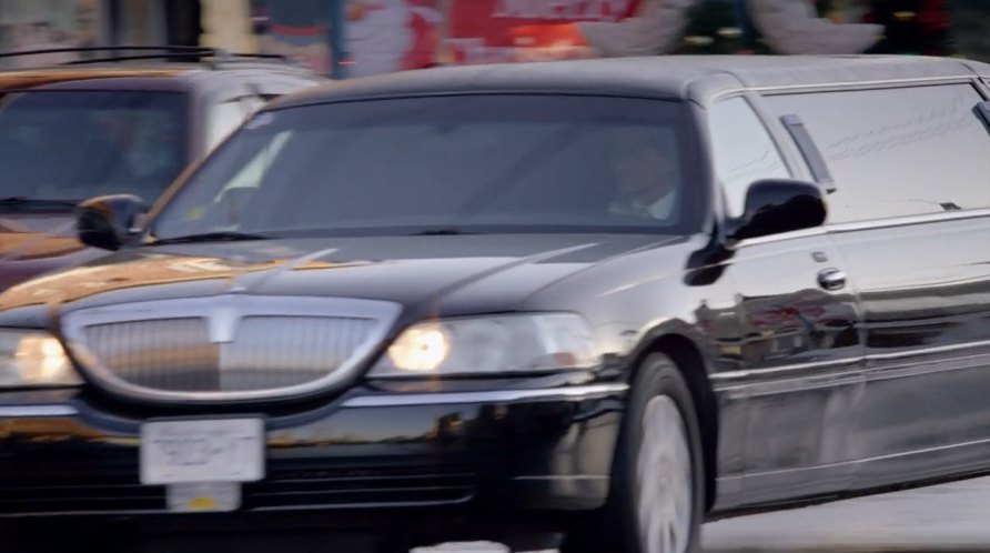 2003 Lincoln Town Car Stretched Limousine