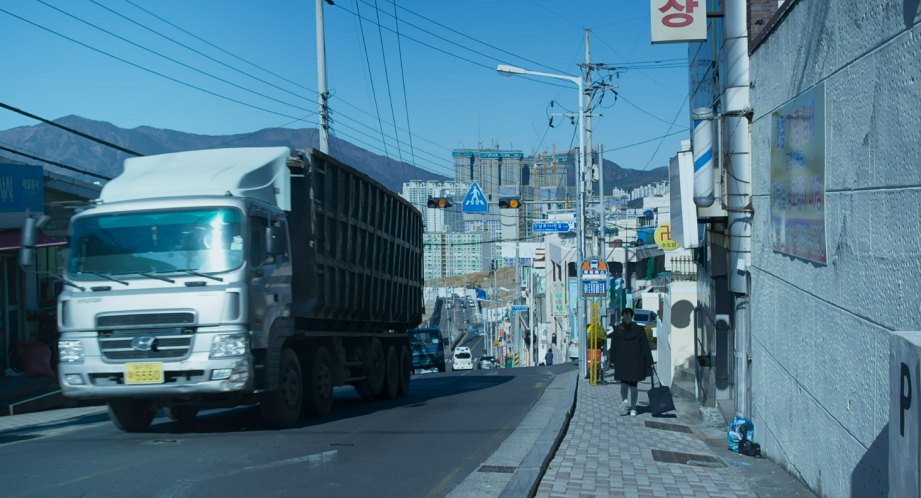 2004 Hyundai New Power Truck