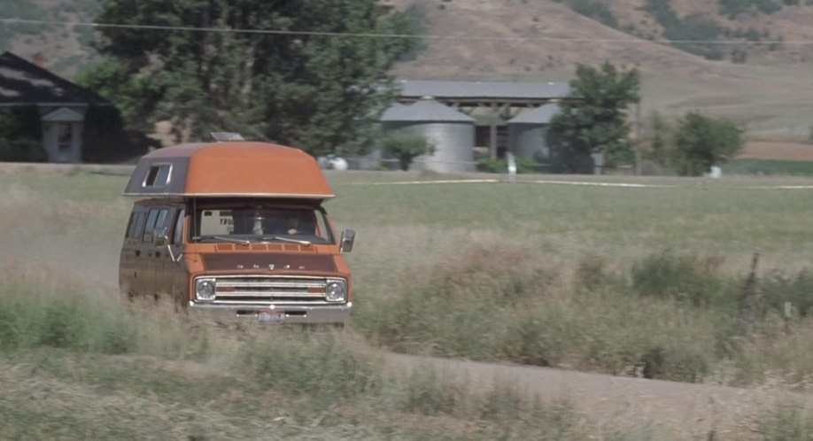 1975 Dodge Tradesman Santana [B-300]