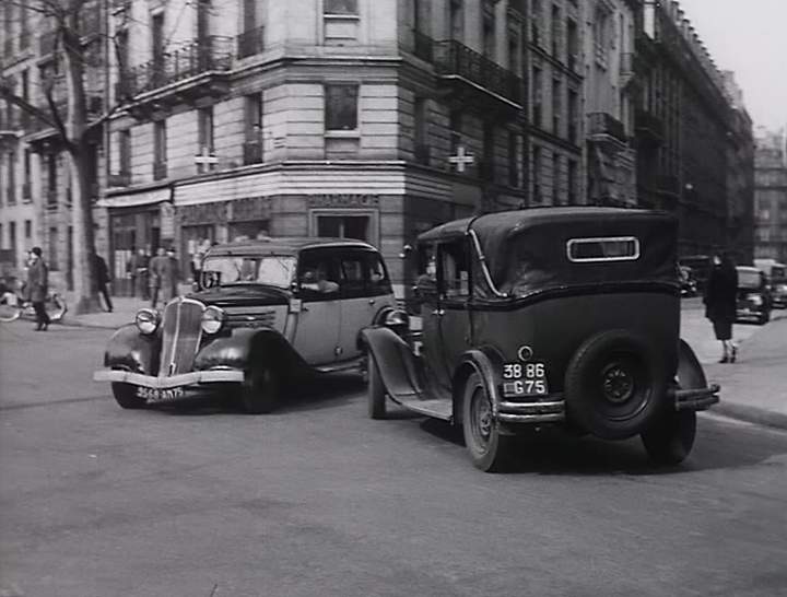 1935 Renault Vivaquatre Conduite Intérieure Taxi [Type KZ23]