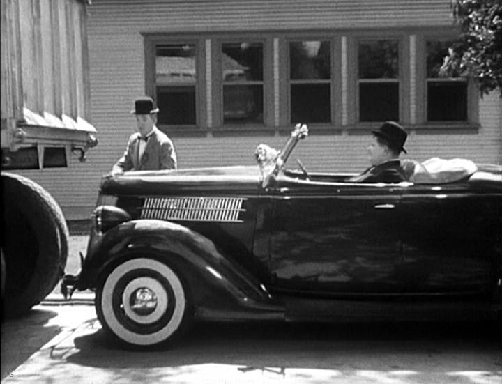 1936 Ford V8 De Luxe Roadster [68]