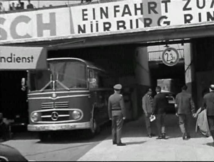 Mercedes-Benz O 322