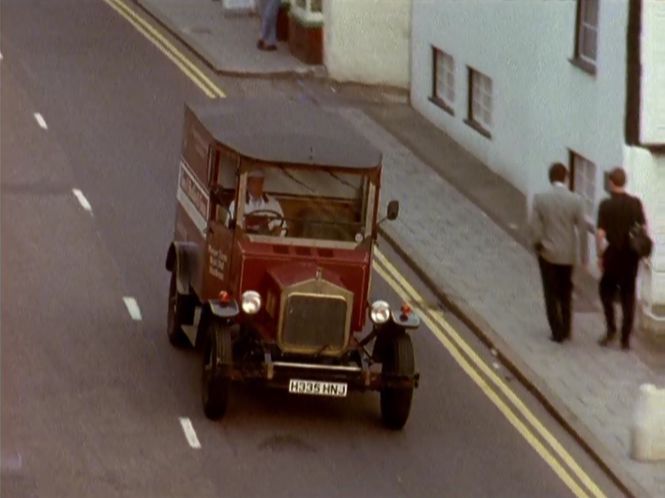 1983 Fleur De Lys Newark Panel Van