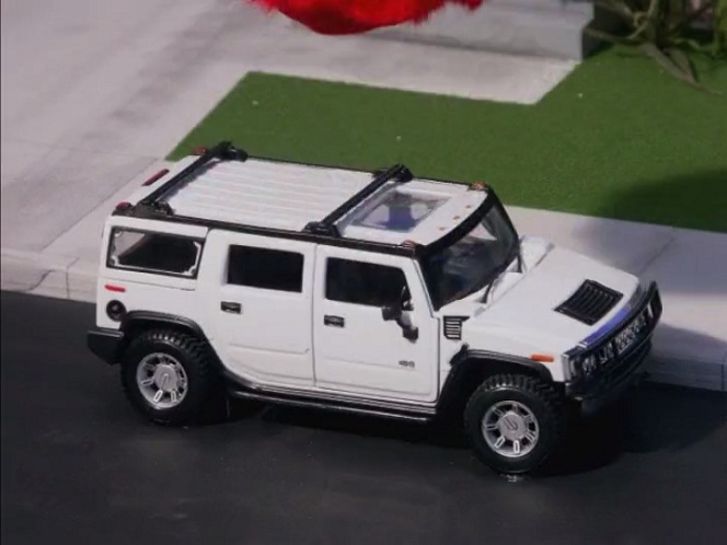 2003 Hummer H2 [GMT820]