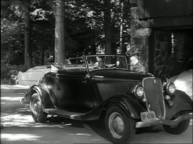 1933 Ford V8 De Luxe Cabriolet [40]