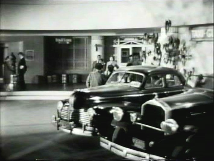 1941 Pontiac De Luxe Torpedo Metropolitan Sedan [2569]