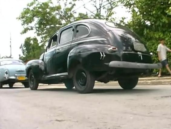 1946 Ford De Luxe Fordor Sedan [69A]