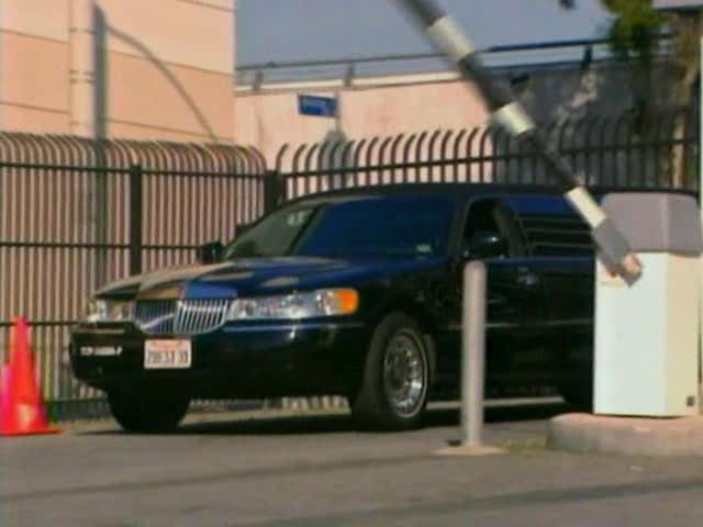 1998 Lincoln Town Car Stretched Limousine