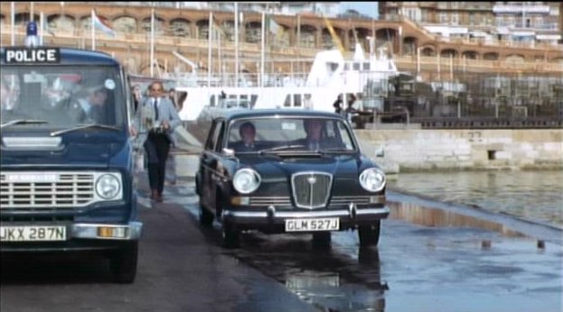 1975 Leyland Sherpa police