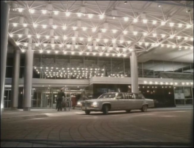 1986 Cadillac Fleetwood Brougham Stretched Limousine