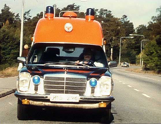 1976 Mercedes-Benz 230.6 Ambulans Binz Europ 1200 L [W114]