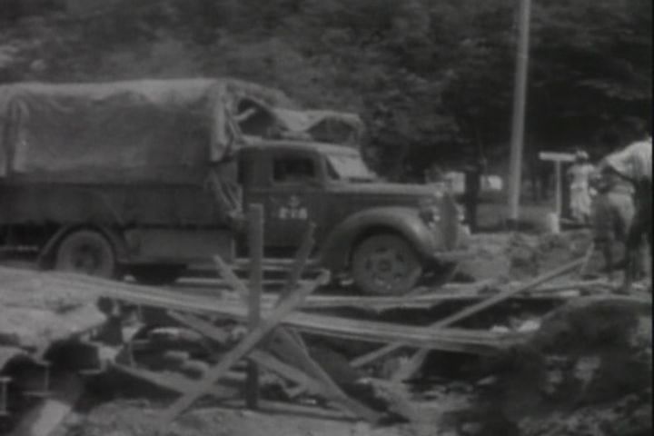 1938 Ford V8 2-ton Van der Schee