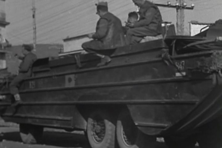 GMC DUKW-353