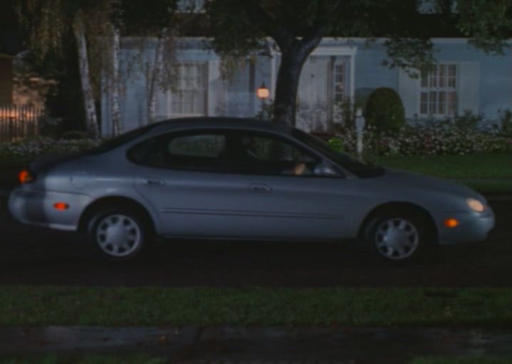 1997 Ford Taurus GL [DN101]