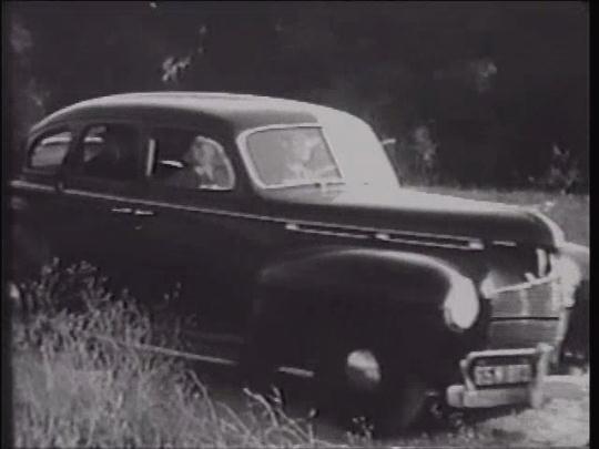 1940 Dodge Luxury Liner De Luxe [D-14]