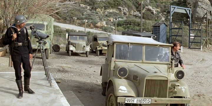 1940 Stoewer Typ 40 le. gl. Einheits-Pkw. [Kfz. 1]