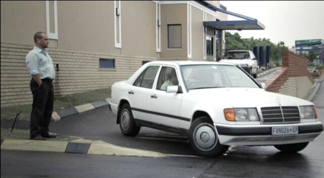 1988 Mercedes-Benz 230 E [W124]