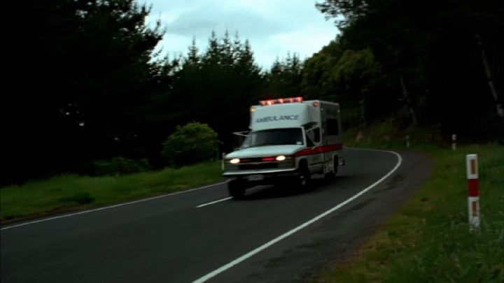 1990 Chevrolet Sierra Ambulance C-2500 [GMT480]