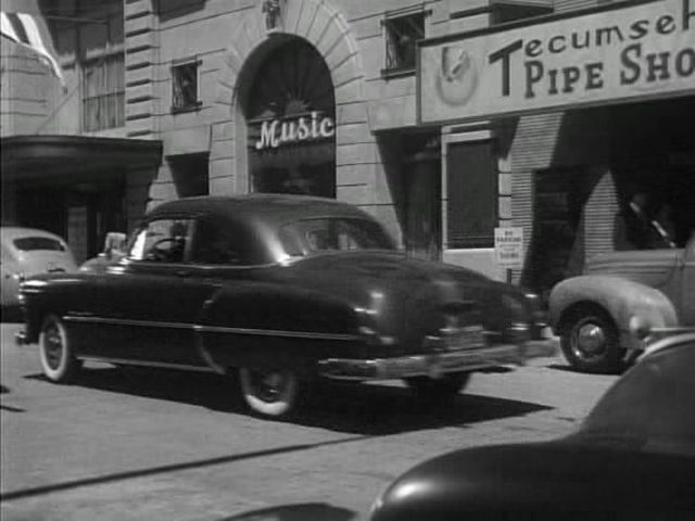 1949 Pontiac Chieftain De Luxe Sedan Coupe [2527D]