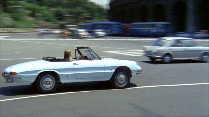 1966 Alfa Romeo Spider 1600 Duetto [105.03]