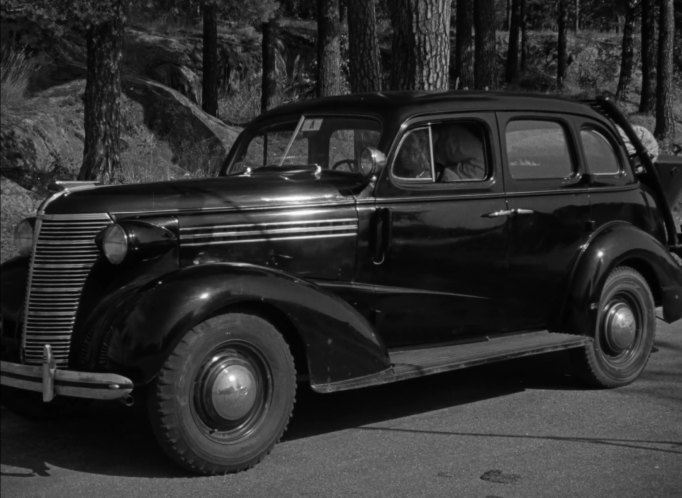 1938 Chevrolet Master De Luxe Sport Sedan [HA]