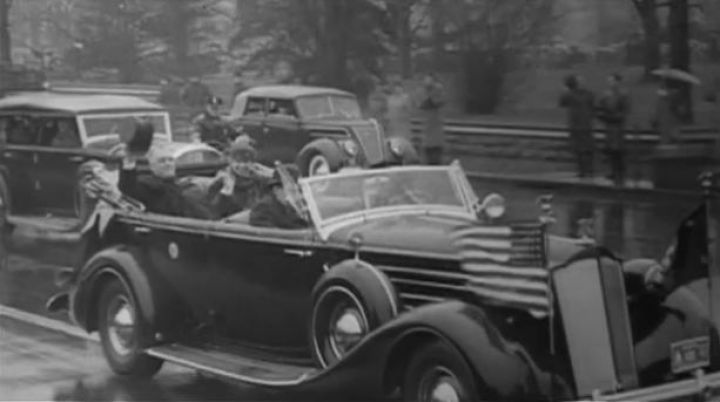 1937 Packard Twelve Convertible Sedan [1508]